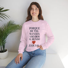 Load image into Gallery viewer, Spanish Faith-Inspired Unisex Crewneck Sweatshirt with Bible Verse, Inspirational Gift, Christian Apparel, Cozy Casual Wear, Religious Holiday Gift